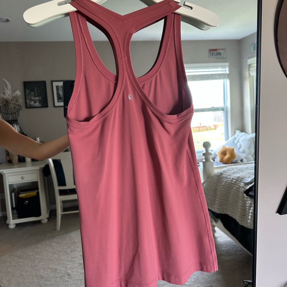 Lululemon tank top